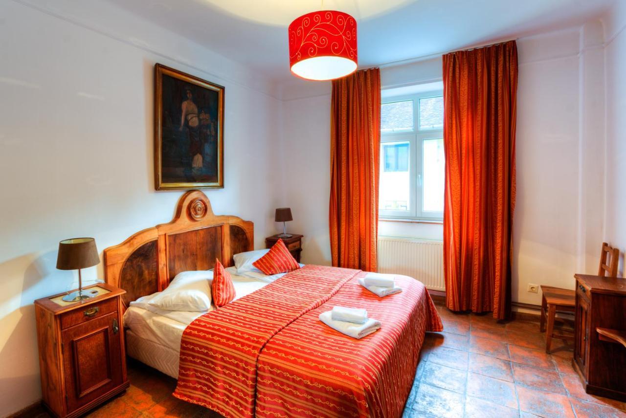 House Of Dragons Apartment